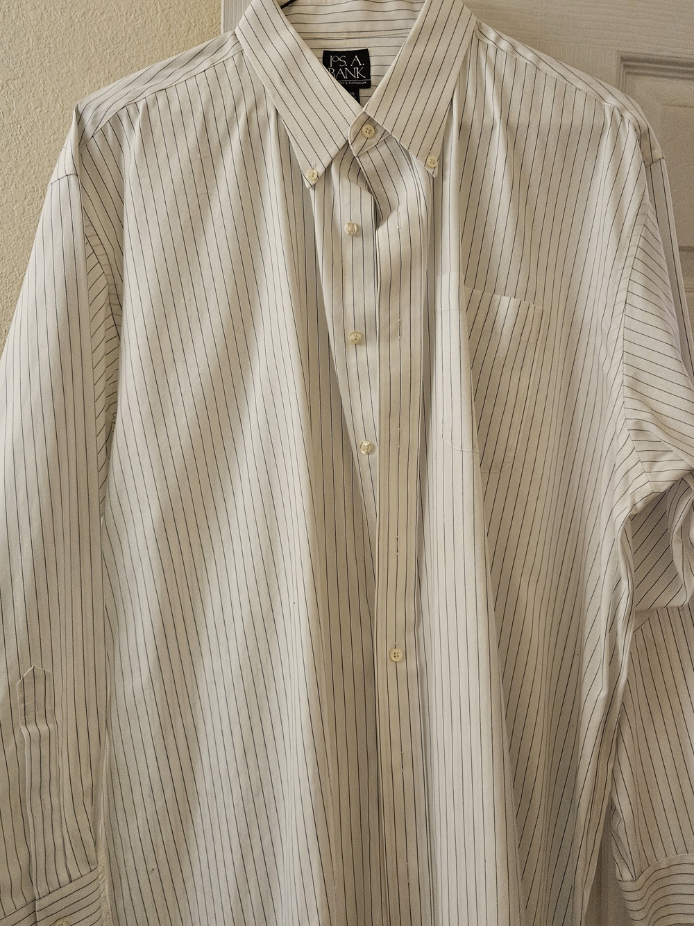 Jos. A. Bank Old Money White Cotton Dress Shirt with Thin Blue Pinstripes Career